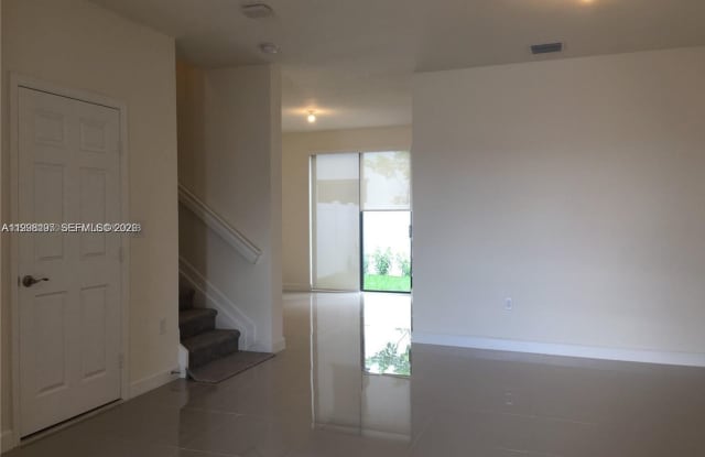 10323 W 34th Lane 10323, Hialeah, FL 33018 Gallery 3