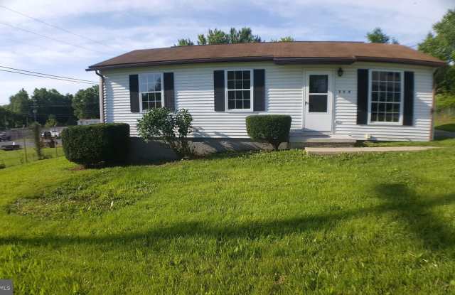 200 PEACH TREE Drive photos photos