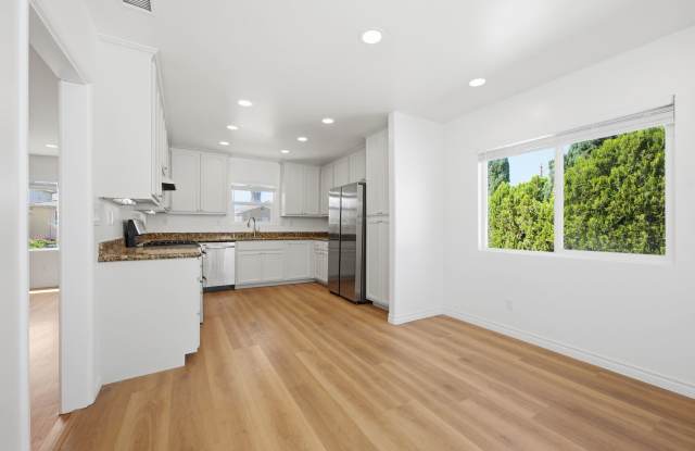 Spacious property with no back house! Gallery 4