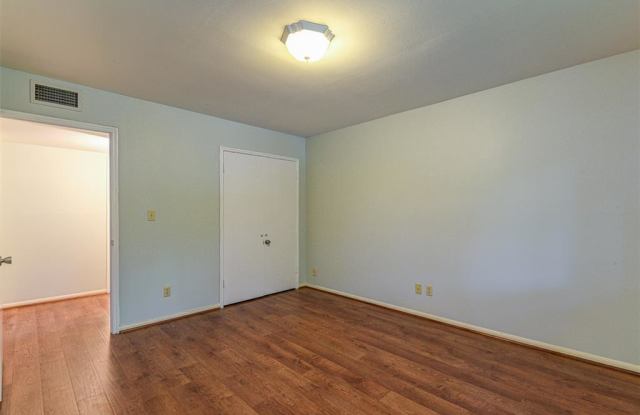 642 S Ripple Creek Drive Gallery 2