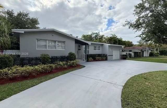 7921 SW 57th Ct photos photos