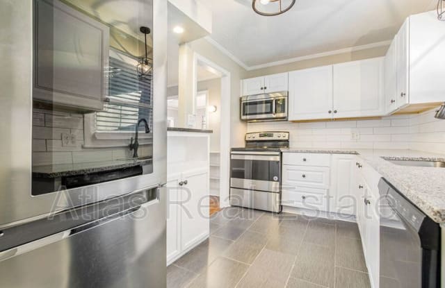 6043 Fontana Street - 6043 Fontana Street, Fairway, KS 66205