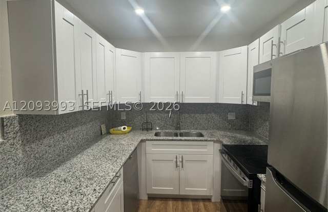 6200 S Falls Cir Dr Gallery 1