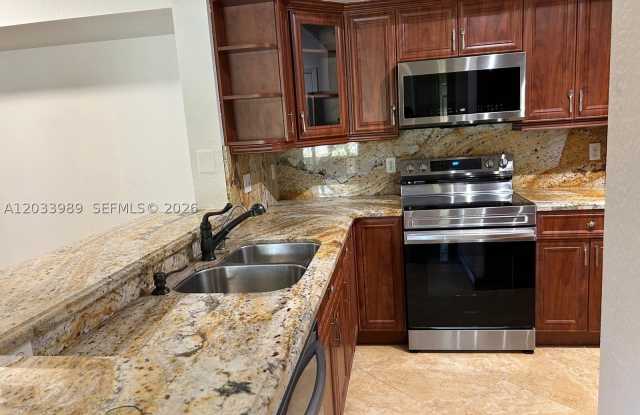 2516 Centergate Dr Gallery 3
