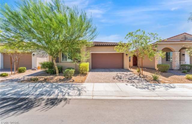 4748 N Calming Garden Street Gallery 1