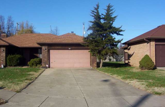 Two bedroom duplex in great location! photos photos