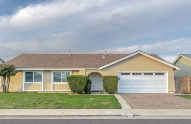 Newly Renovated 4 Bedroom Home in Huntington Beach - 9801 Fair Tide Circle, Huntington Beach, CA 92646