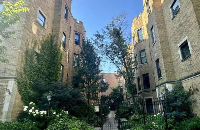 1214 W Jarvis Avenue photos photos