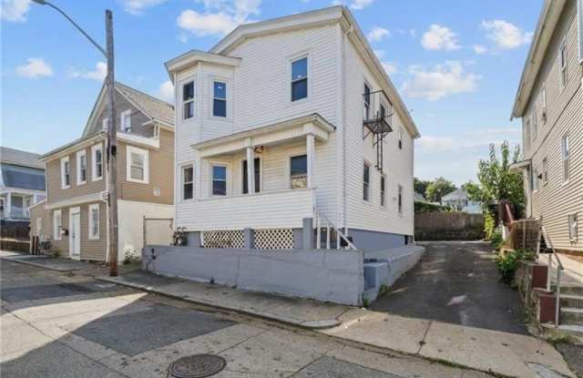 17 What Cheer Avenue unit: 2 photos photos