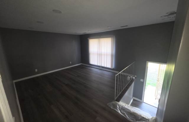 1424 Carousel Road Gallery 1