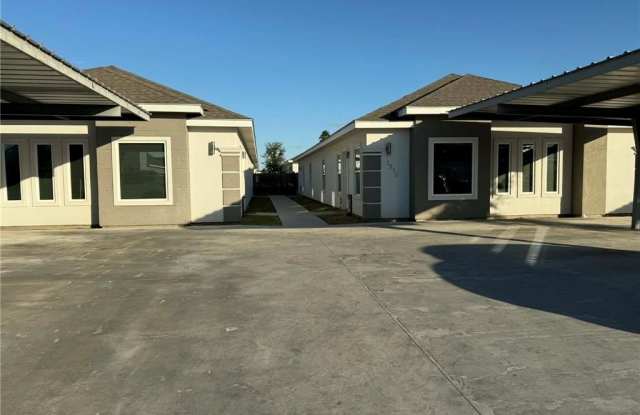 1316 S Xanthia Street unit: 4 photos photos 1316 S Xanthia Street unit: 4 photos photos