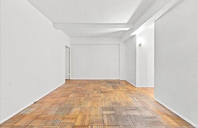 1589 Unionport Road Gallery 3