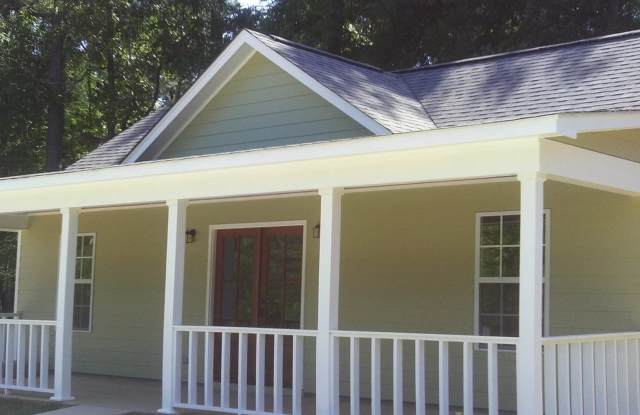 2 bedroom/2 bath Gallery 1