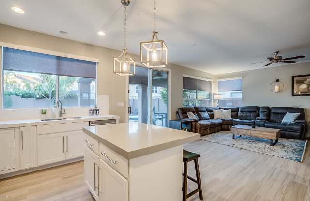 10155 E CONIESON Road Gallery 2