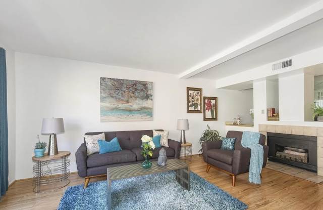 15015 Sherman Way - 15015 Sherman Way, Los Angeles, CA 91405