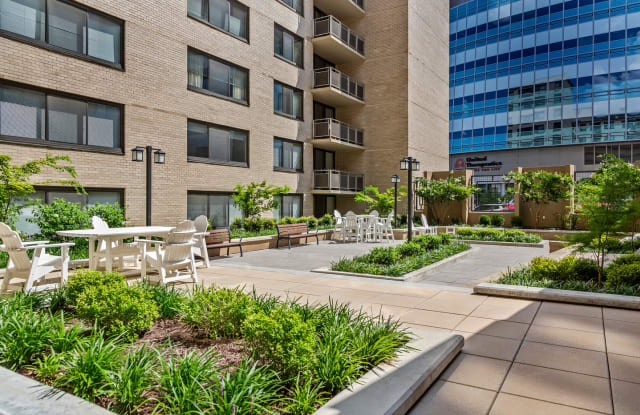 Cole Spring Plaza Apartments photos photos