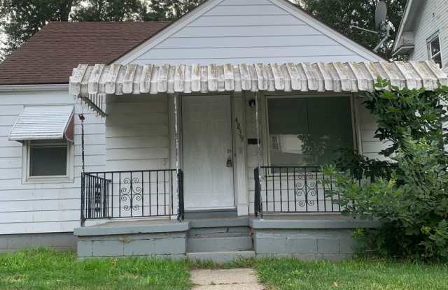 4 Bed 1 Bath Gallery 1
