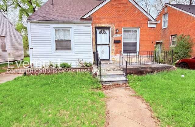 18659 Shaftsbury Avenue photos photos