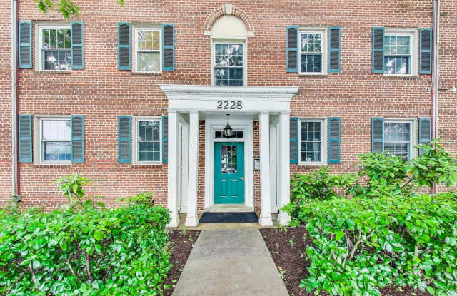 Convenient and Stylish 2-bedroom close to Metro photos photos