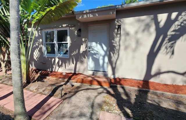1221 N 58th Ave photos photos