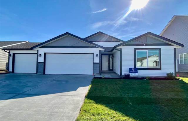 Beautiful 3 Bed, 2 Bath House in Airway Heights! - 13013 West 1st Avenue, Airway Heights, WA 99001