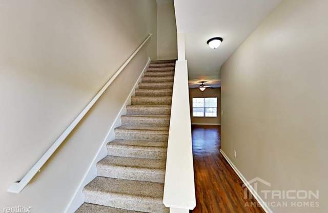 5066 Pioneer Parkway Gallery 3
