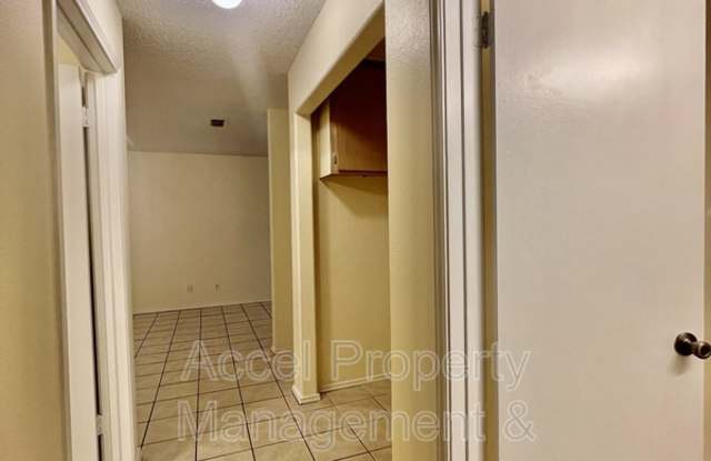 1201 Carmen Gallery 4