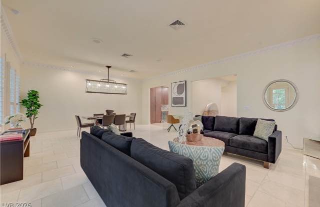 820 Vegas Valley Drive Gallery 3