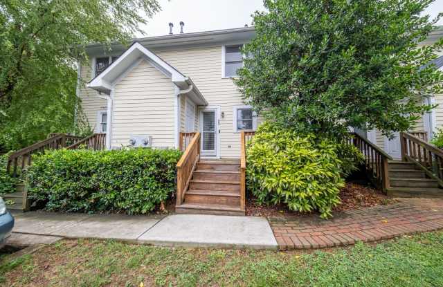 Charming 2-Bedroom Townhome in College Hill – Available Now! Gallery 3