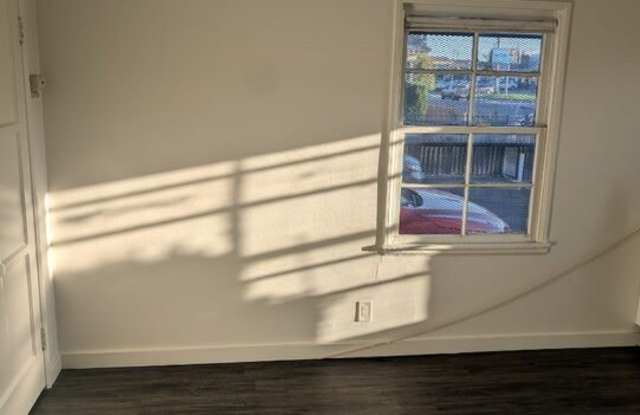 8464 S Main St Gallery 3