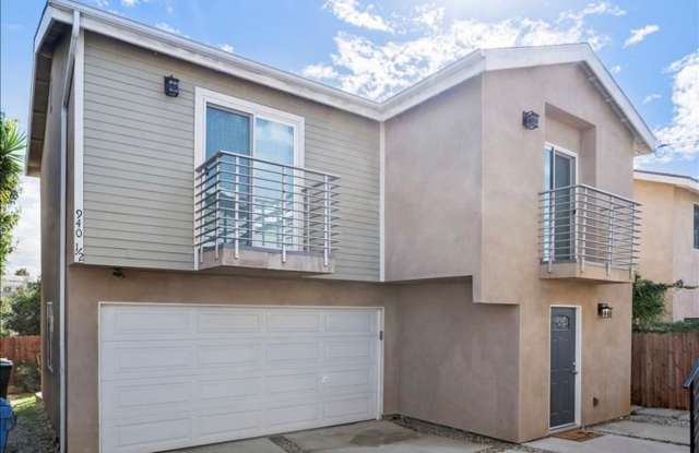 Modern Detached 3 Bedroom House with Private 2 Car Garage and Patio photos photos