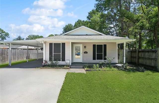 3304 BRIDGE Drive photos photos