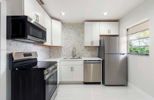 15391 S Dixie Hwy photos photos