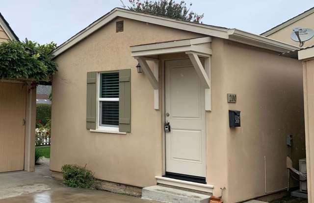 1 Bedroom Casita Near Downtown Hollister - 1354 San Benito Street, Hollister, CA 95023
