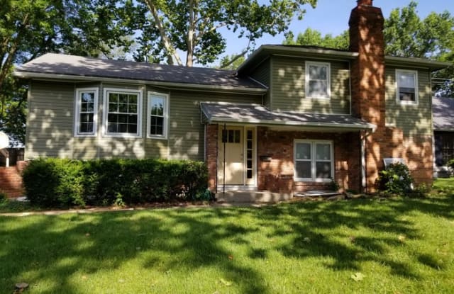 9514 Glenwood Street - 9514 Glenwood Street, Overland Park, KS 66212