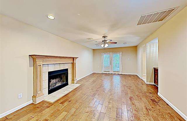 7430 Bayberry Lane Gallery 3
