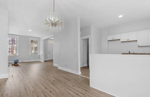 4 Bedroom 2 Bathroom in Lower Edmondson Village Gallery 3
