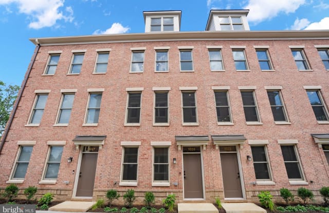 1025 SYCAMORE DRIVE SE - 1025 Sycamore Drive Southeast, Washington, DC 20020