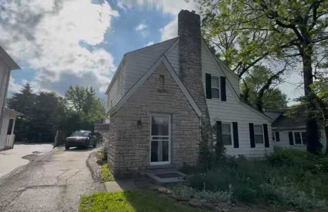663 Eastmoor Blvd photos photos