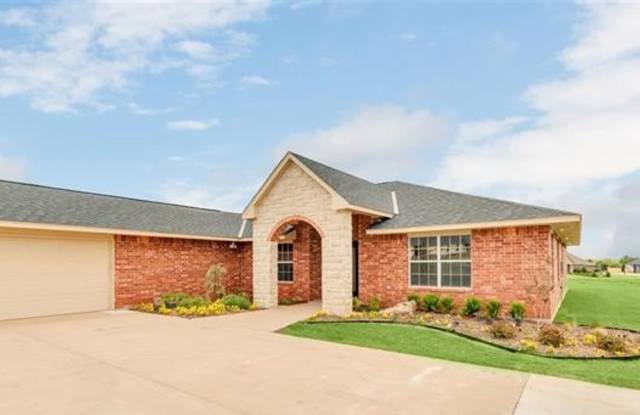 640 SW Dani Ann Ln photos photos