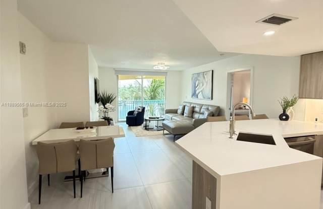 201 Golden Isles Dr photos photos