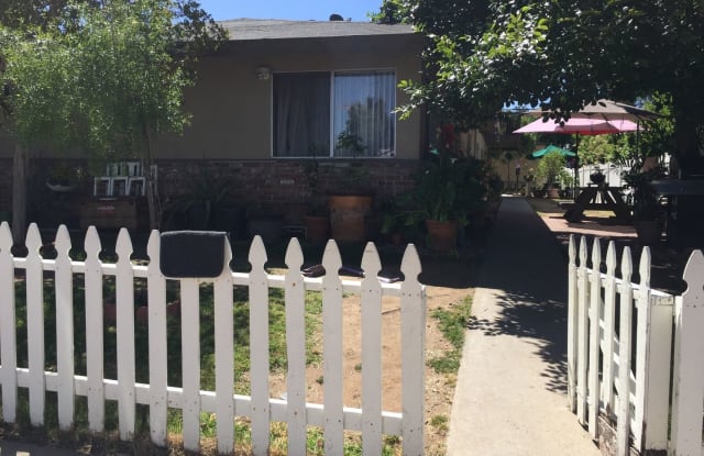 127 W 6th Ave unit A - 127 W 6th Ave, Escondido, CA 92025