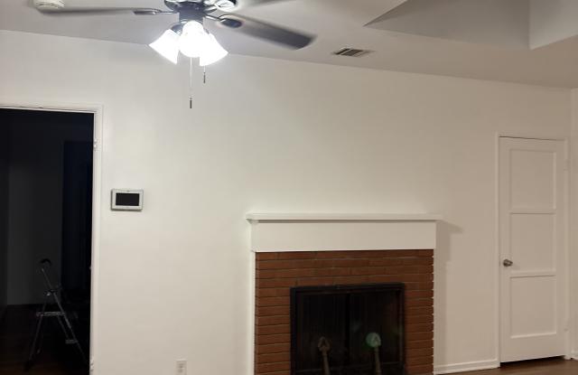 15220 Cullen Street Gallery 4