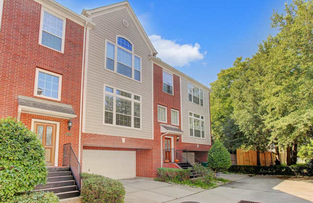 1044 La Rue Street - 1044 La Rue Street, Houston, TX 77019