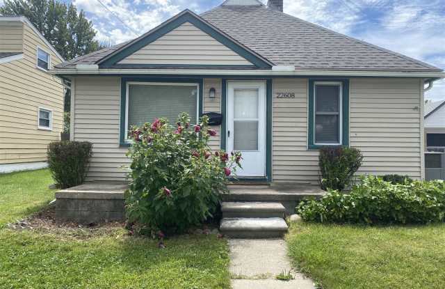 22608 Stephens St - 22608 Stephens Street, St. Clair Shores, MI 48080