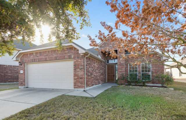 Very well maintained single story home in the Village of Hidden Lake! - 4517 Dennis Lane, Travis County, TX 78660