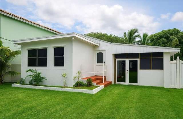 5620 Pierce St - 5620 Pierce Street, Hollywood, FL 33021