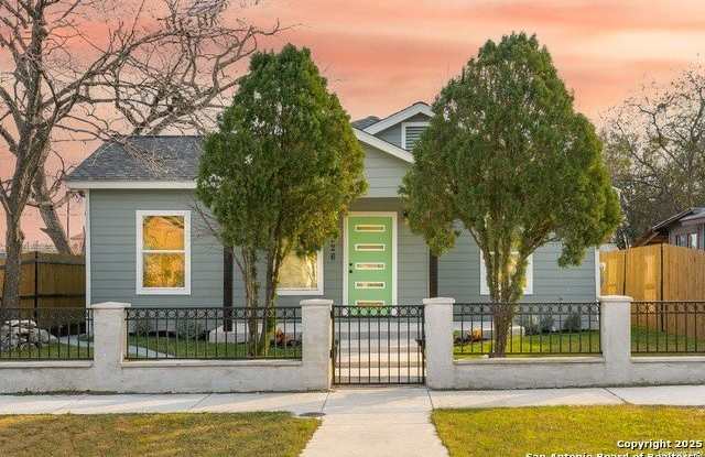 1226 Lamar - 1226 Lamar Street, San Antonio, TX 78202 1226 Lamar - 1226 Lamar Street, San Antonio, TX 78202