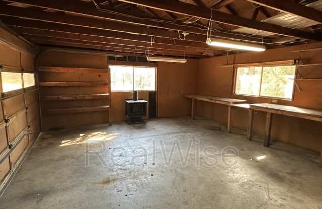2978 E Evans Creek Rd Gallery 4