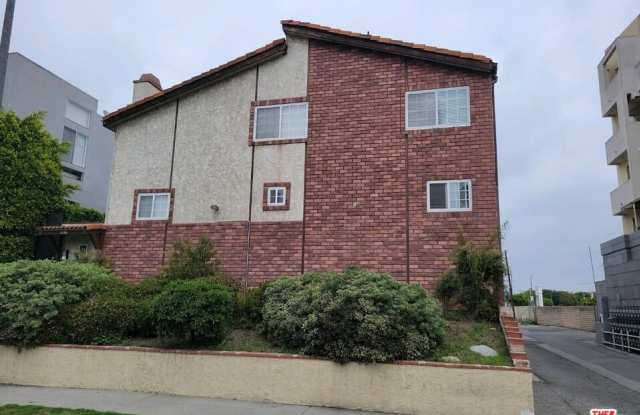 1250 S CORNING St unit: 2 photos photos